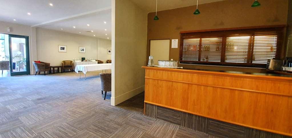 Отель Jetpark Hamilton Airport New Zealand Rukuhia Интерьер фото