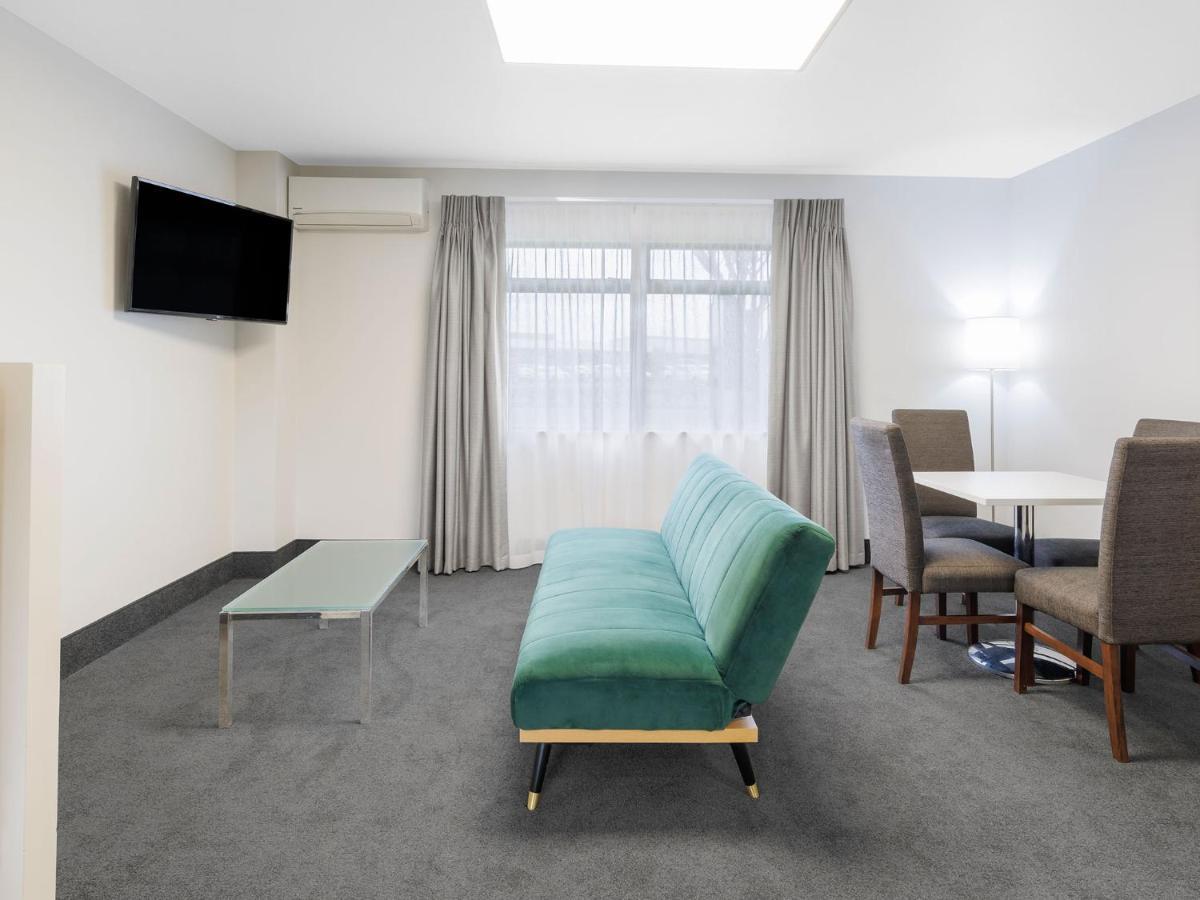 Отель Jetpark Hamilton Airport New Zealand Rukuhia Экстерьер фото