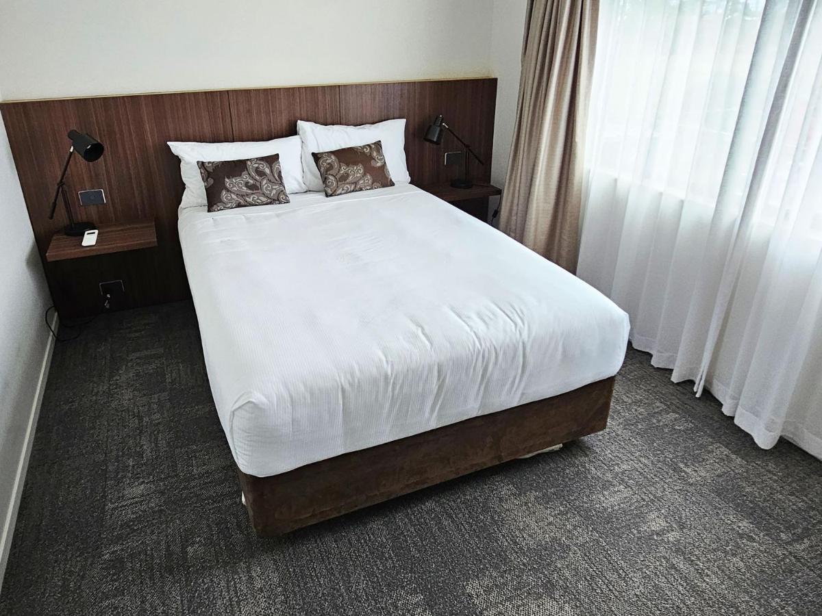 Отель Jetpark Hamilton Airport New Zealand Rukuhia Экстерьер фото
